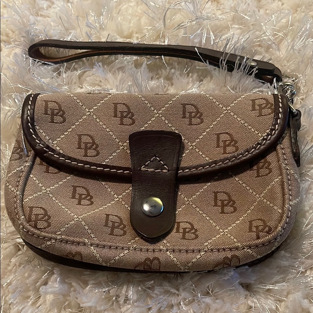 Dooney & Bourke Brown Leather Wristlet Clutch NWOT